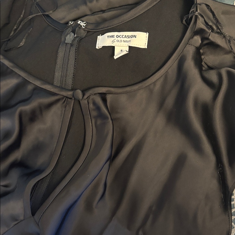 Old Navy Black Maxi Dress - Picture 2 of 3